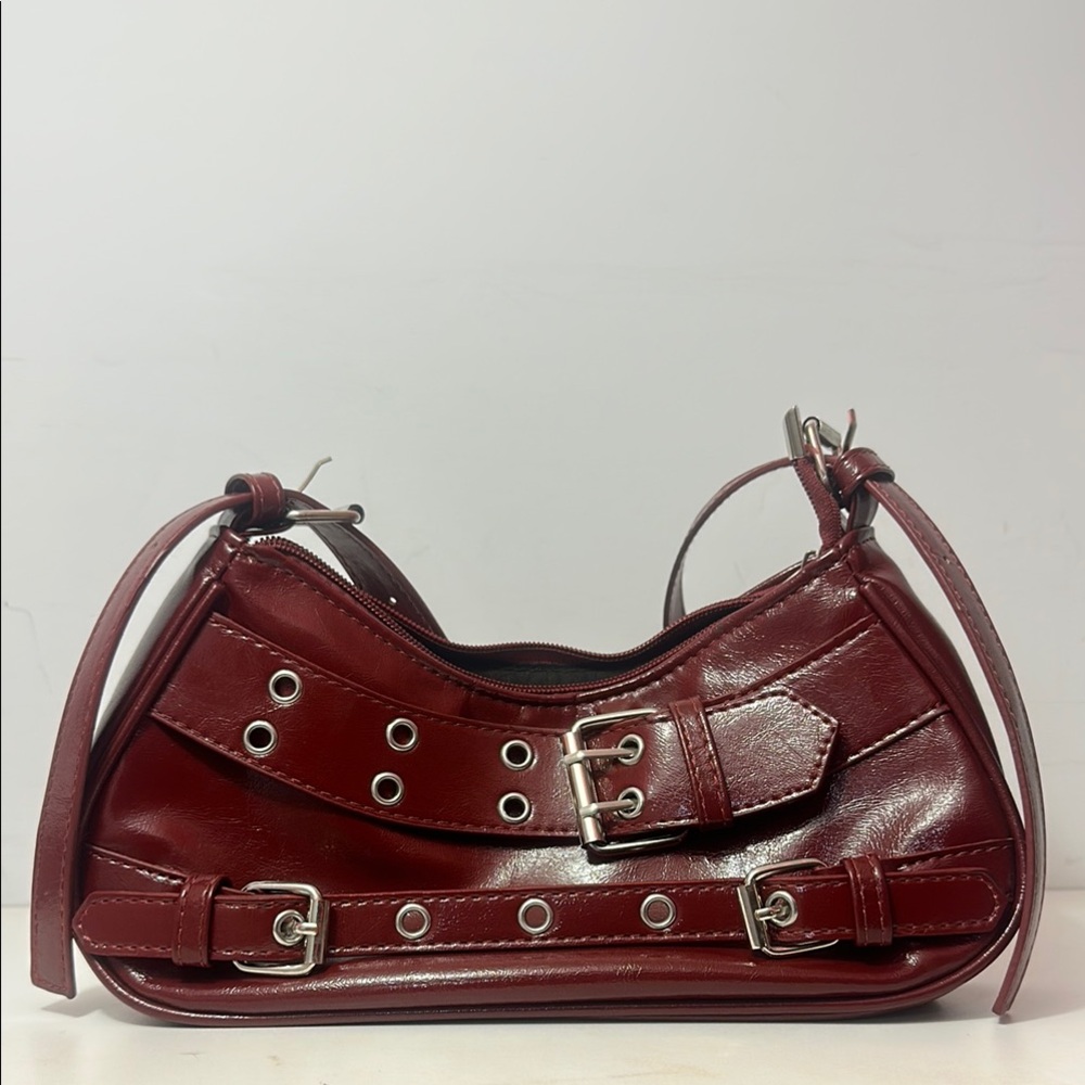 Elegant Burgundy Leather Shoulder Bag